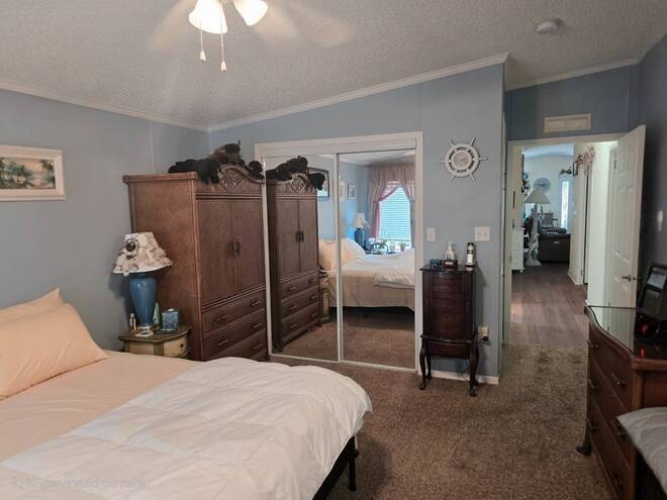283 Lake Dr, Nokmis, Florida 34275, 3 Bedrooms Bedrooms, ,2 BathroomsBathrooms,Mobile/manufactured,For Sale,Lake Dr,11504355