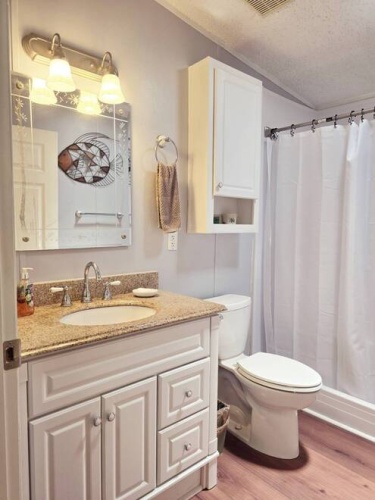 283 Lake Dr, Nokmis, Florida 34275, 3 Bedrooms Bedrooms, ,2 BathroomsBathrooms,Mobile/manufactured,For Sale,Lake Dr,11504355