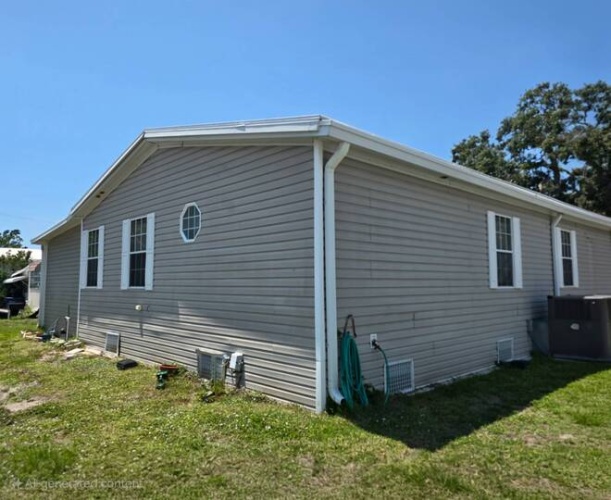283 Lake Dr, Nokmis, Florida 34275, 3 Bedrooms Bedrooms, ,2 BathroomsBathrooms,Mobile/manufactured,For Sale,Lake Dr,11504355