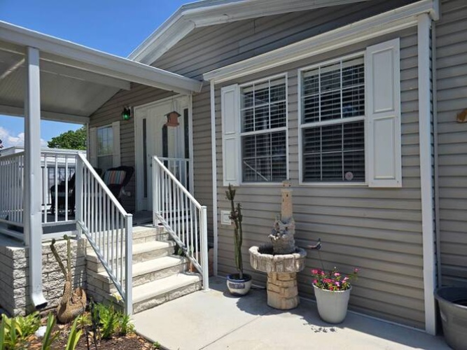 283 Lake Dr, Nokmis, Florida 34275, 3 Bedrooms Bedrooms, ,2 BathroomsBathrooms,Mobile/manufactured,For Sale,Lake Dr,11504355