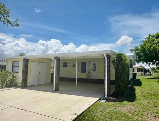 9903 Tamarron Ct., NORTH FORT MYERS, Florida 33903, 2 Bedrooms Bedrooms, ,2 BathroomsBathrooms,Mobile/manufactured,For Sale,Tamarron Ct.,11509914