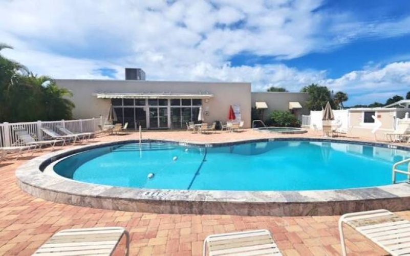 171 4th St West, Nokomis, Florida 34275, 2 Bedrooms Bedrooms, ,1 BathroomBathrooms,Mobile/manufactured,For Sale,4th St West,11514525