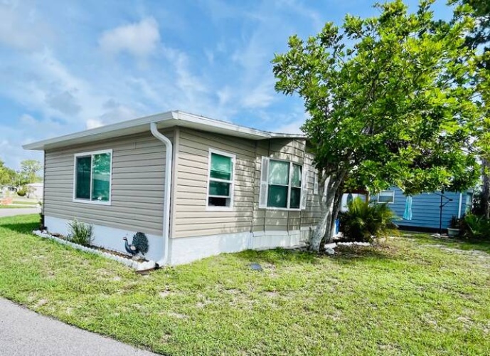 19112 Innisbrook Ct., North Fort Myers, Florida 33903, 2 Bedrooms Bedrooms, ,1 BathroomBathrooms,Mobile/manufactured,For Sale,Innisbrook Ct.,11516859
