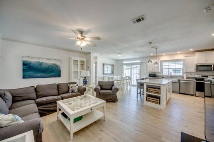 39 Falla Ct., Fort Myers, Florida 33908, 3 Bedrooms Bedrooms, 8 Rooms Rooms,2 BathroomsBathrooms,Mobile/manufactured,For Sale,Falla Ct.,11521779