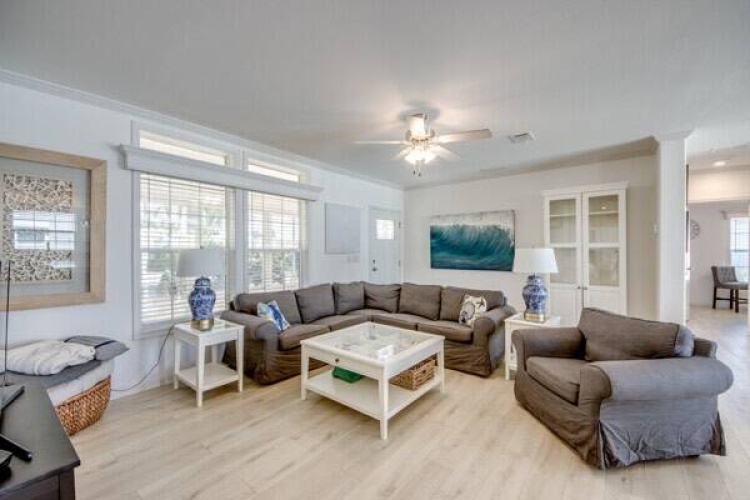 39 Falla Ct., Fort Myers, Florida 33908, 3 Bedrooms Bedrooms, 8 Rooms Rooms,2 BathroomsBathrooms,Mobile/manufactured,For Sale,Falla Ct.,11521779