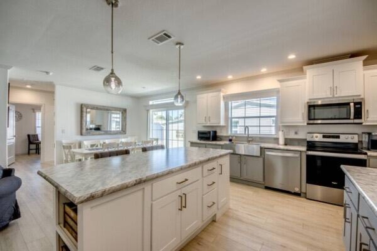 39 Falla Ct., Fort Myers, Florida 33908, 3 Bedrooms Bedrooms, 8 Rooms Rooms,2 BathroomsBathrooms,Mobile/manufactured,For Sale,Falla Ct.,11521779