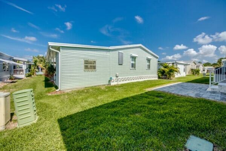 39 Falla Ct., Fort Myers, Florida 33908, 3 Bedrooms Bedrooms, 8 Rooms Rooms,2 BathroomsBathrooms,Mobile/manufactured,For Sale,Falla Ct.,11521779