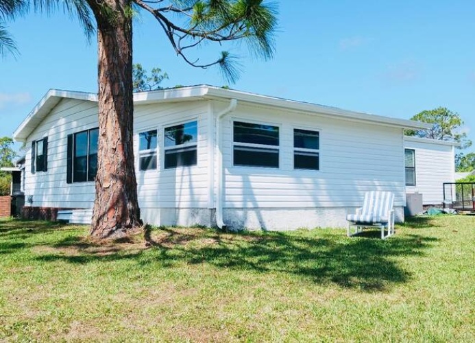 19230 GREEN VALLEY CT., NORTH FORT MYERS, Florida 33903, 2 Bedrooms Bedrooms, ,2 BathroomsBathrooms,Mobile/manufactured,For Sale,GREEN VALLEY CT.,11524313