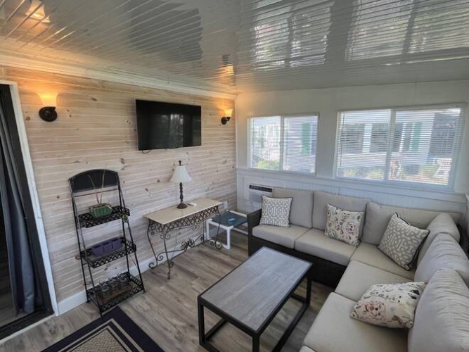19125 INNIS BROOK CT., NORTH FORT MYERS, Florida 33903, 2 Bedrooms Bedrooms, ,1 BathroomBathrooms,Mobile/manufactured,For Sale,INNIS BROOK CT.,11524331