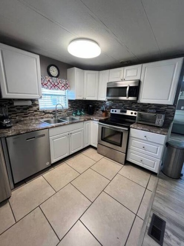 19125 INNIS BROOK CT., NORTH FORT MYERS, Florida 33903, 2 Bedrooms Bedrooms, ,1 BathroomBathrooms,Mobile/manufactured,For Sale,INNIS BROOK CT.,11524331