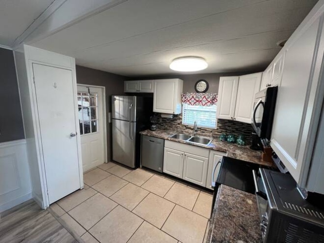19125 INNIS BROOK CT., NORTH FORT MYERS, Florida 33903, 2 Bedrooms Bedrooms, ,1 BathroomBathrooms,Mobile/manufactured,For Sale,INNIS BROOK CT.,11524331