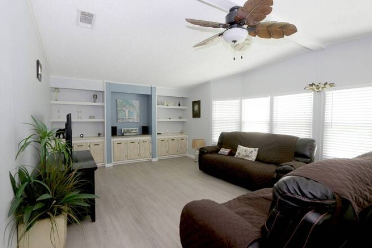 5714 Seven Oaks Dr, Sarasota, Florida 34241, 2 Bedrooms Bedrooms, ,2 BathroomsBathrooms,Mobile/manufactured,For Sale,Seven Oaks Dr,11528281