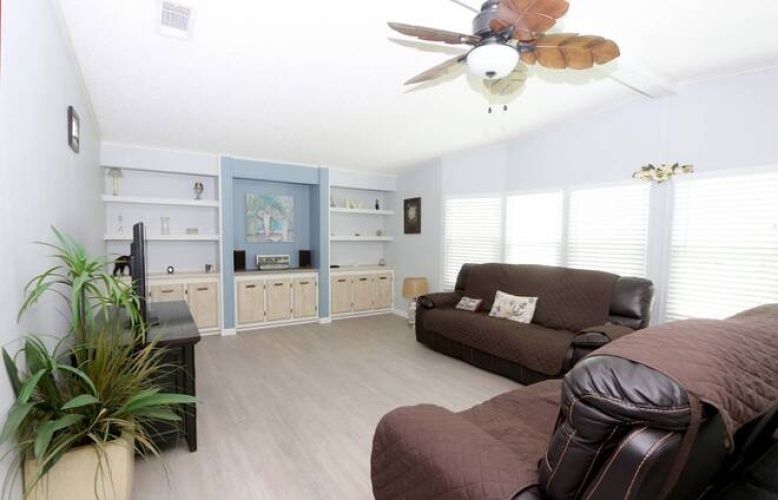 5714 Seven Oaks Dr, Sarasota, Florida 34241, 2 Bedrooms Bedrooms, ,2 BathroomsBathrooms,Mobile/manufactured,For Sale,Seven Oaks Dr,11528281