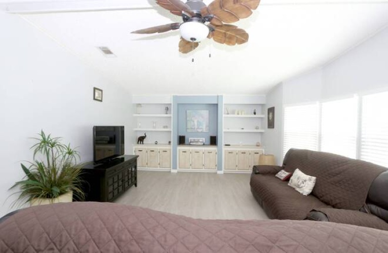 5714 Seven Oaks Dr, Sarasota, Florida 34241, 2 Bedrooms Bedrooms, ,2 BathroomsBathrooms,Mobile/manufactured,For Sale,Seven Oaks Dr,11528281