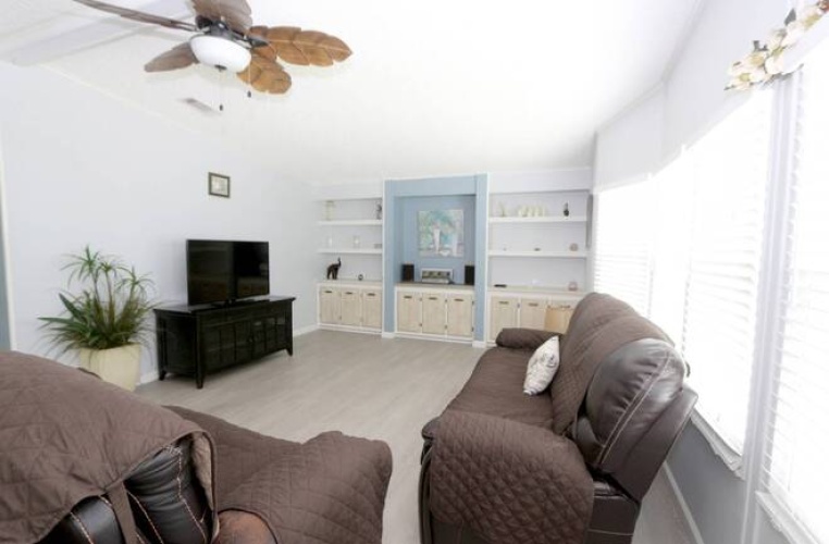 5714 Seven Oaks Dr, Sarasota, Florida 34241, 2 Bedrooms Bedrooms, ,2 BathroomsBathrooms,Mobile/manufactured,For Sale,Seven Oaks Dr,11528281