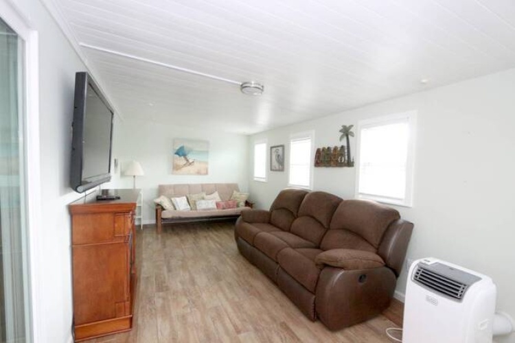 5714 Seven Oaks Dr, Sarasota, Florida 34241, 2 Bedrooms Bedrooms, ,2 BathroomsBathrooms,Mobile/manufactured,For Sale,Seven Oaks Dr,11528281