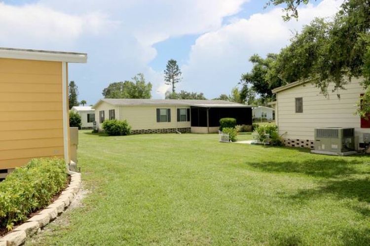 5714 Seven Oaks Dr, Sarasota, Florida 34241, 2 Bedrooms Bedrooms, ,2 BathroomsBathrooms,Mobile/manufactured,For Sale,Seven Oaks Dr,11528281