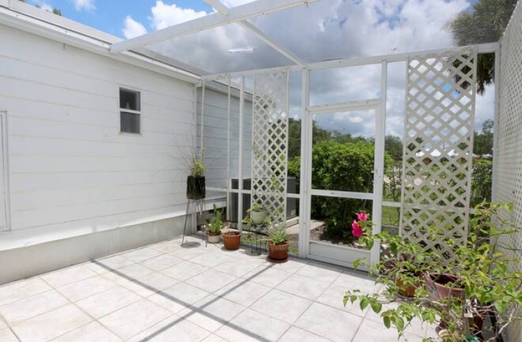 5403 Yarmouth Ln, Sarasota, Florida 34233, 2 Bedrooms Bedrooms, ,2 BathroomsBathrooms,Mobile/manufactured,For Sale,Yarmouth Ln,11529767