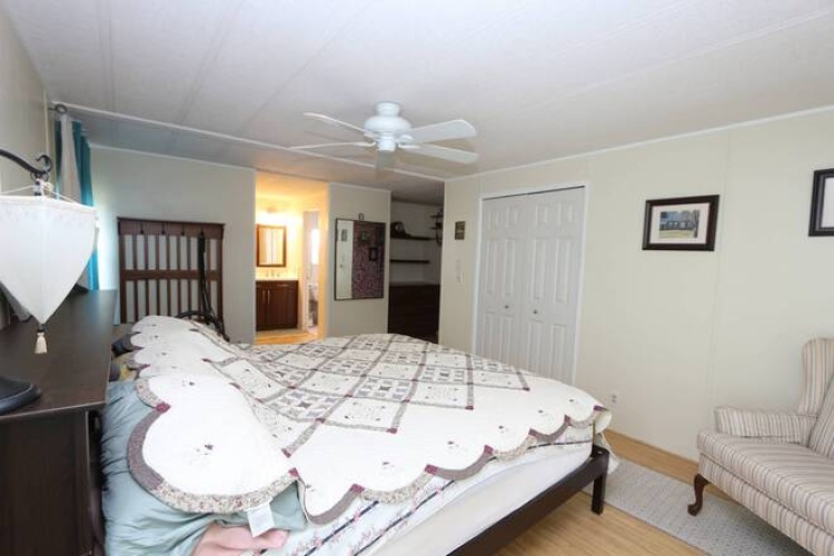 5403 Yarmouth Ln, Sarasota, Florida 34233, 2 Bedrooms Bedrooms, ,2 BathroomsBathrooms,Mobile/manufactured,For Sale,Yarmouth Ln,11529767