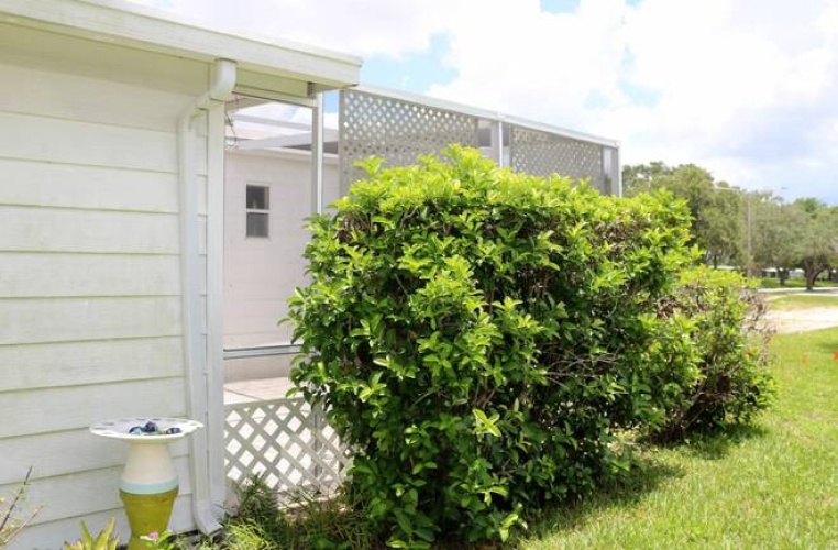 5403 Yarmouth Ln, Sarasota, Florida 34233, 2 Bedrooms Bedrooms, ,2 BathroomsBathrooms,Mobile/manufactured,For Sale,Yarmouth Ln,11529767
