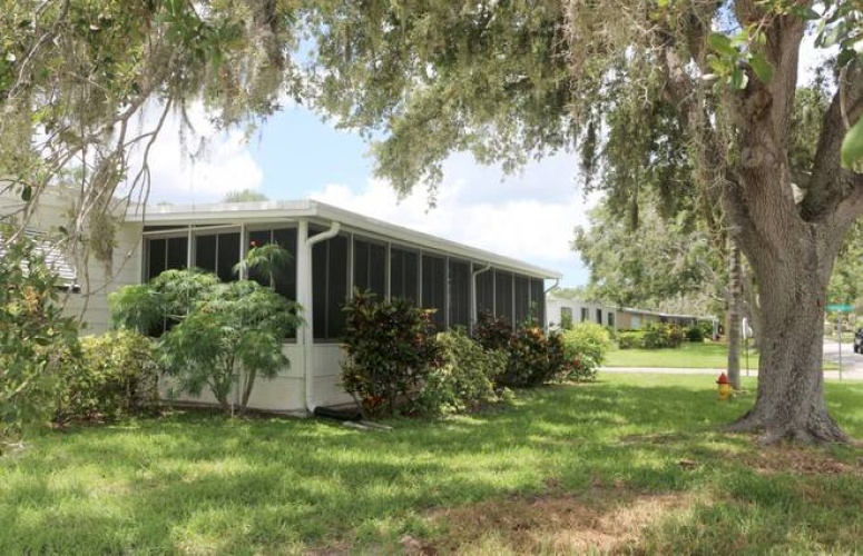 5403 Yarmouth Ln, Sarasota, Florida 34233, 2 Bedrooms Bedrooms, ,2 BathroomsBathrooms,Mobile/manufactured,For Sale,Yarmouth Ln,11529767