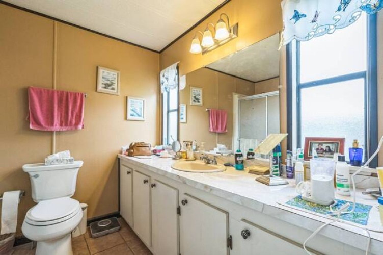 5699 Camelford Dr, Sarasota, Florida 34233, 2 Bedrooms Bedrooms, ,2 BathroomsBathrooms,Mobile/manufactured,For Sale,Camelford Dr,11530314