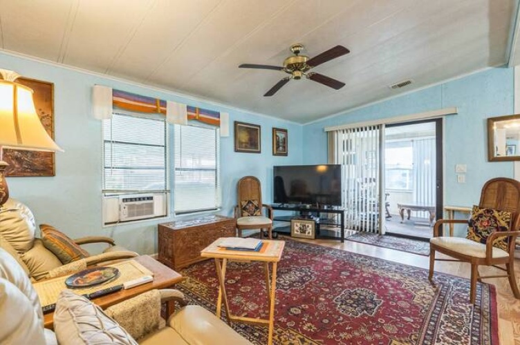 5699 Camelford Dr, Sarasota, Florida 34233, 2 Bedrooms Bedrooms, ,2 BathroomsBathrooms,Mobile/manufactured,For Sale,Camelford Dr,11530314