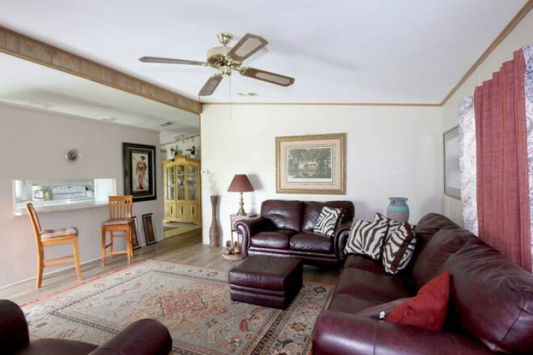 5919 Camelot Dr N, Sarasota, Florida 34233, 2 Bedrooms Bedrooms, ,2 BathroomsBathrooms,Mobile/manufactured,For Sale,Camelot Dr N,11530321