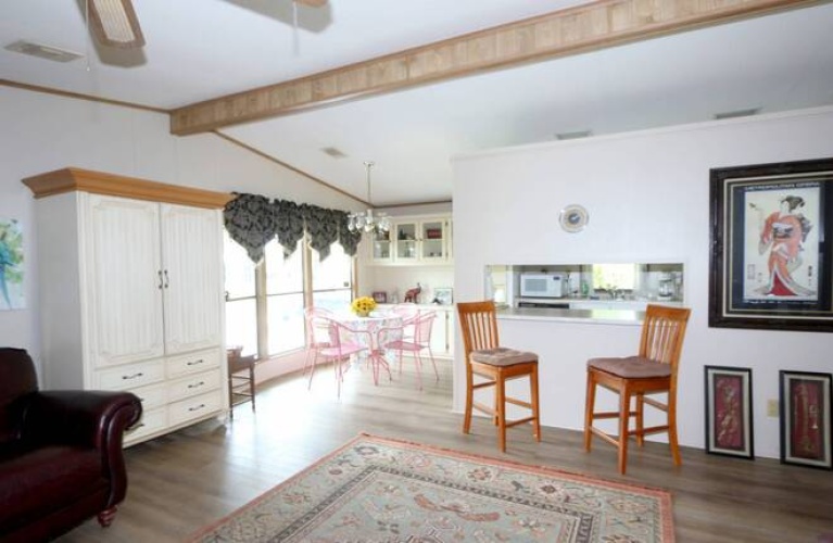 5919 Camelot Dr N, Sarasota, Florida 34233, 2 Bedrooms Bedrooms, ,2 BathroomsBathrooms,Mobile/manufactured,For Sale,Camelot Dr N,11530321