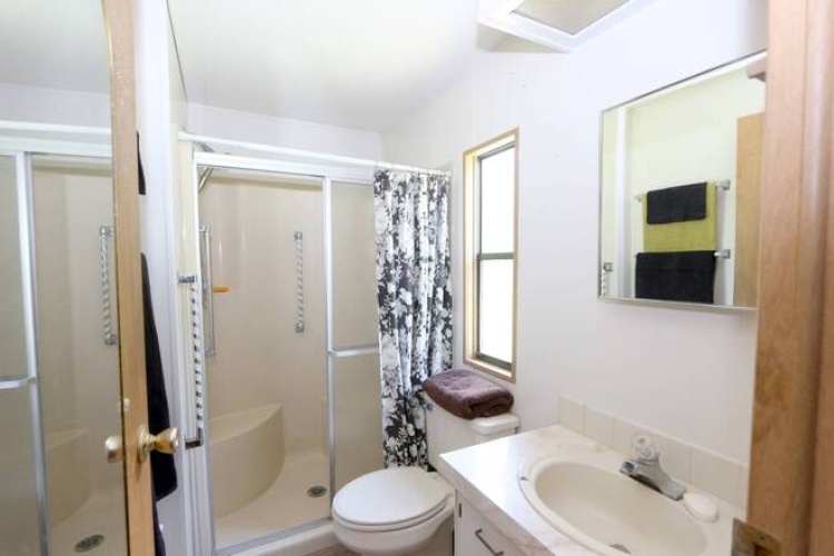 5919 Camelot Dr N, Sarasota, Florida 34233, 2 Bedrooms Bedrooms, ,2 BathroomsBathrooms,Mobile/manufactured,For Sale,Camelot Dr N,11530321