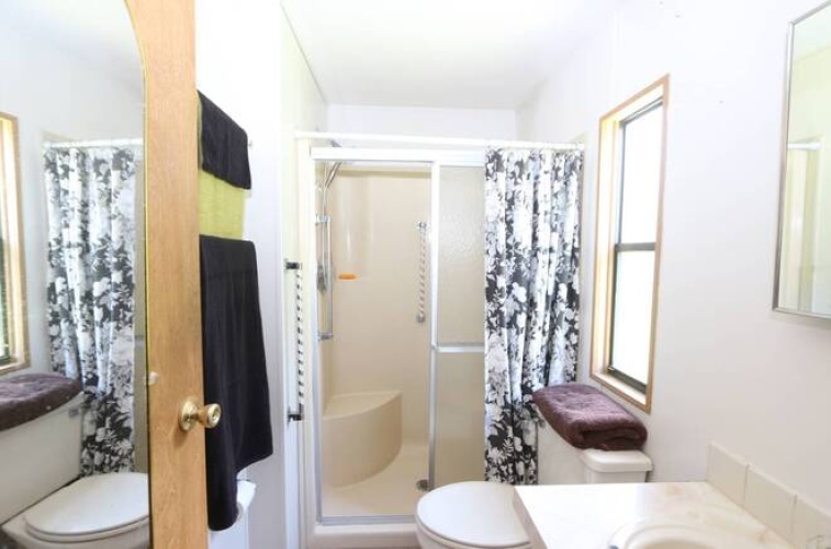 5919 Camelot Dr N, Sarasota, Florida 34233, 2 Bedrooms Bedrooms, ,2 BathroomsBathrooms,Mobile/manufactured,For Sale,Camelot Dr N,11530321