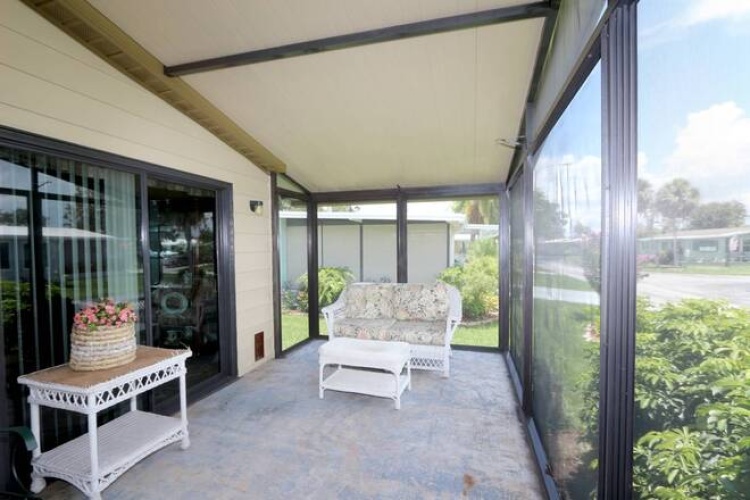 5919 Camelot Dr N, Sarasota, Florida 34233, 2 Bedrooms Bedrooms, ,2 BathroomsBathrooms,Mobile/manufactured,For Sale,Camelot Dr N,11530321