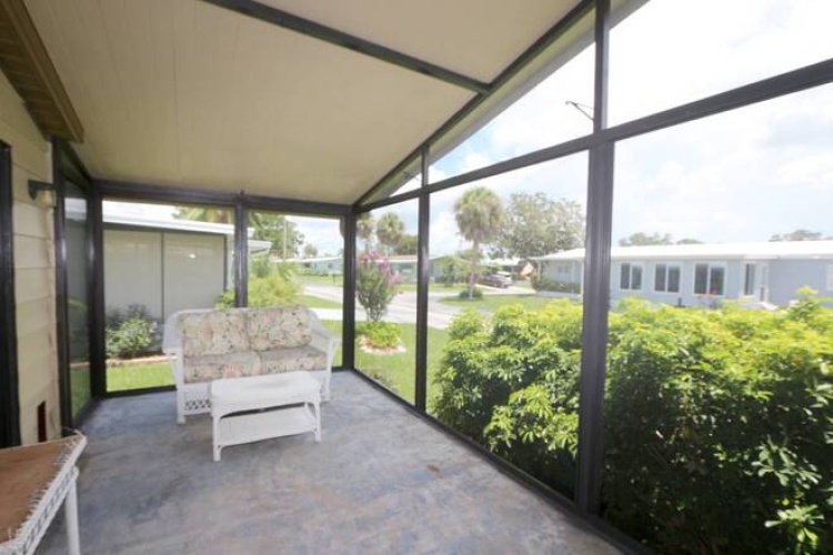 5919 Camelot Dr N, Sarasota, Florida 34233, 2 Bedrooms Bedrooms, ,2 BathroomsBathrooms,Mobile/manufactured,For Sale,Camelot Dr N,11530321