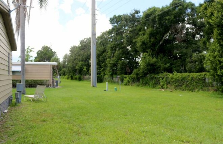 5919 Camelot Dr N, Sarasota, Florida 34233, 2 Bedrooms Bedrooms, ,2 BathroomsBathrooms,Mobile/manufactured,For Sale,Camelot Dr N,11530321