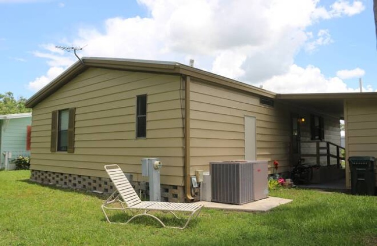 5919 Camelot Dr N, Sarasota, Florida 34233, 2 Bedrooms Bedrooms, ,2 BathroomsBathrooms,Mobile/manufactured,For Sale,Camelot Dr N,11530321