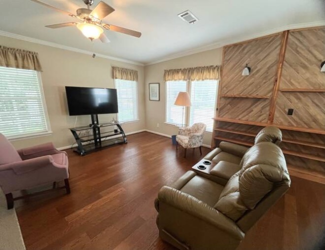 440 Page Ave, Frostproof, Florida 33843, 3 Bedrooms Bedrooms, ,2 BathroomsBathrooms,Mobile/manufactured,For Sale,Page Ave,11530700