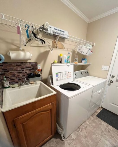440 Page Ave, Frostproof, Florida 33843, 3 Bedrooms Bedrooms, ,2 BathroomsBathrooms,Mobile/manufactured,For Sale,Page Ave,11530700
