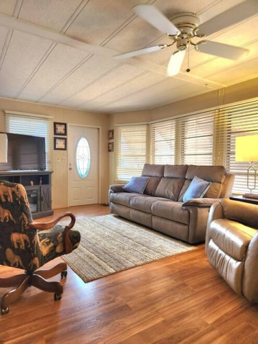 16 Largo Court, Fort Myers, Florida 33908, 8 Rooms Rooms,2 BathroomsBathrooms,Mobile/manufactured,For Sale,Largo Court,11466891