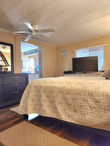 16 Largo Court, Fort Myers, Florida 33908, 8 Rooms Rooms,2 BathroomsBathrooms,Mobile/manufactured,For Sale,Largo Court,11466891