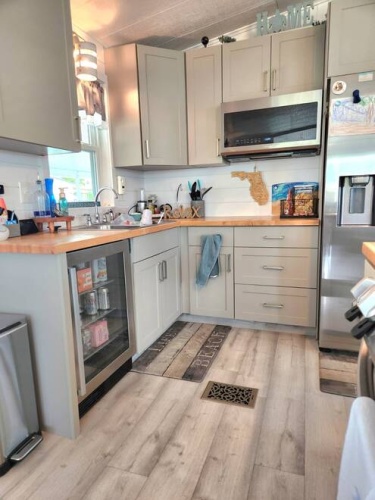 68 Olas Court, Ft. Myers, Florida 33912, 2 Bedrooms Bedrooms, 8 Rooms Rooms,2 BathroomsBathrooms,Mobile/manufactured,For Sale,Olas Court,11470022