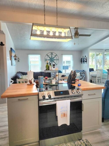 68 Olas Court, Ft. Myers, Florida 33912, 2 Bedrooms Bedrooms, 8 Rooms Rooms,2 BathroomsBathrooms,Mobile/manufactured,For Sale,Olas Court,11470022