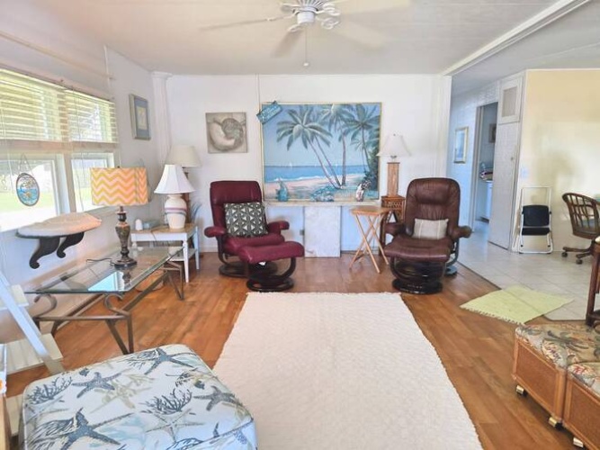 197 3rd St East, Nokomis, Florida 34275, 2 Bedrooms Bedrooms, ,2 BathroomsBathrooms,Mobile/manufactured,For Sale,3rd St East,11468427