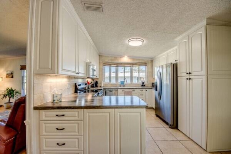 10053 Mission Hills Ct, North Fort Myers, Florida 33903, 2 Bedrooms Bedrooms, ,2 BathroomsBathrooms,Mobile/manufactured,For Sale,Mission Hills Ct,11453722