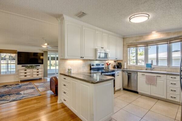 10053 Mission Hills Ct, North Fort Myers, Florida 33903, 2 Bedrooms Bedrooms, ,2 BathroomsBathrooms,Mobile/manufactured,For Sale,Mission Hills Ct,11453722