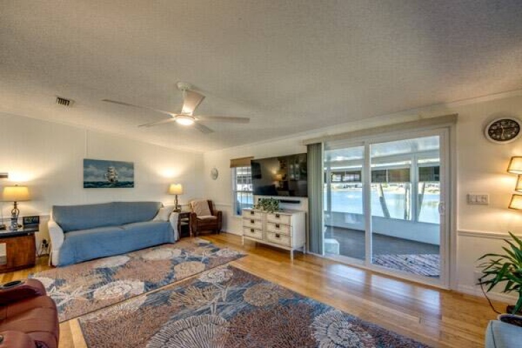 10053 Mission Hills Ct, North Fort Myers, Florida 33903, 2 Bedrooms Bedrooms, ,2 BathroomsBathrooms,Mobile/manufactured,For Sale,Mission Hills Ct,11453722
