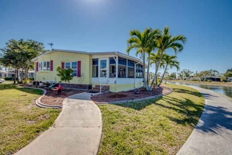 10053 Mission Hills Ct, North Fort Myers, Florida 33903, 2 Bedrooms Bedrooms, ,2 BathroomsBathrooms,Mobile/manufactured,For Sale,Mission Hills Ct,11453722