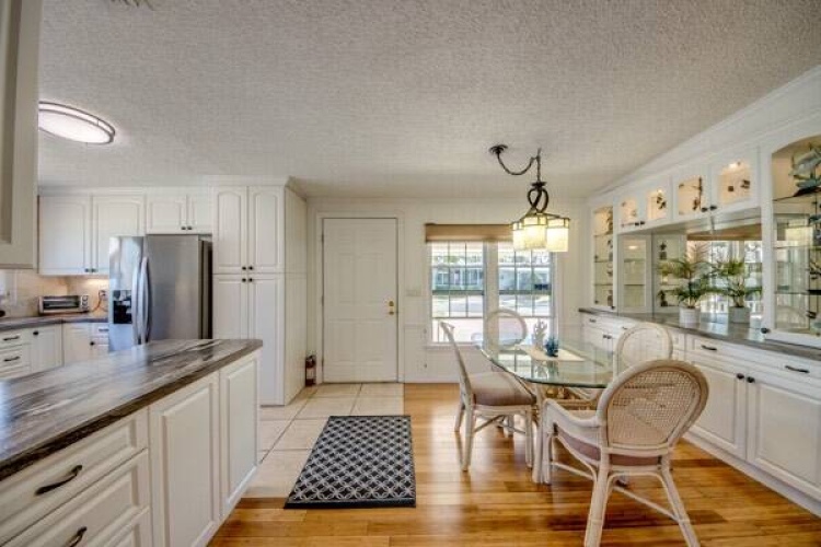 10053 Mission Hills Ct, North Fort Myers, Florida 33903, 2 Bedrooms Bedrooms, ,2 BathroomsBathrooms,Mobile/manufactured,For Sale,Mission Hills Ct,11453722
