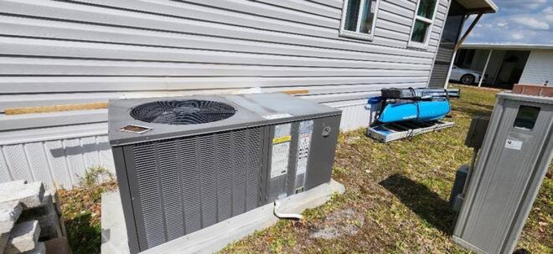 715 Jacaranda Circle, Venice, Florida 34285, 1 Bedroom Bedrooms, 4 Rooms Rooms,1 BathroomBathrooms,Mobile/manufactured,For Sale,Jacaranda Circle,11459793