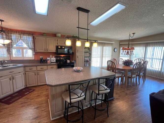 19471 Ravines Ct., North Fort Myers, Florida 33903, 2 Bedrooms Bedrooms, ,2 BathroomsBathrooms,Mobile/manufactured,For Sale,Ravines Ct.,11438458
