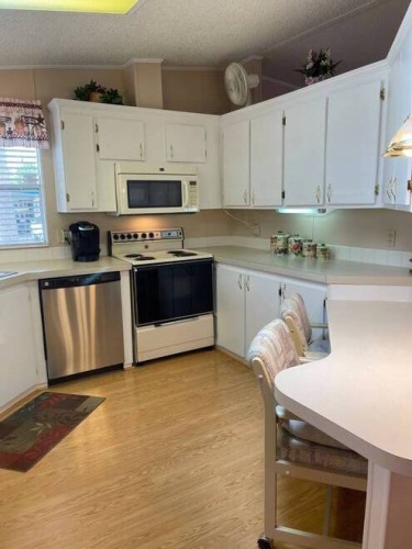 2692 NE HWY 70, Arcadia, Florida 34266, 2 Bedrooms Bedrooms, ,2 BathroomsBathrooms,Mobile/manufactured,For Sale,NE HWY 70,11441478